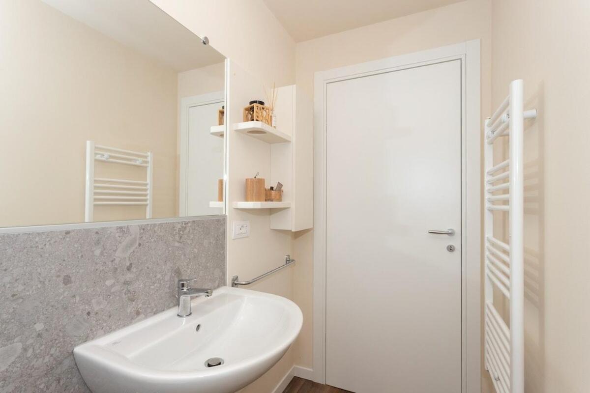 Palazzo Mazzini Hotel Cornaredo Room photo